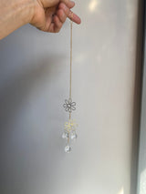 Crystal Daisy Suncatcher Gold Floral Witchy Celestial Car Charm Pendant Sun Catcher Bridesmaid Gift Home Window Ornament Good Luck