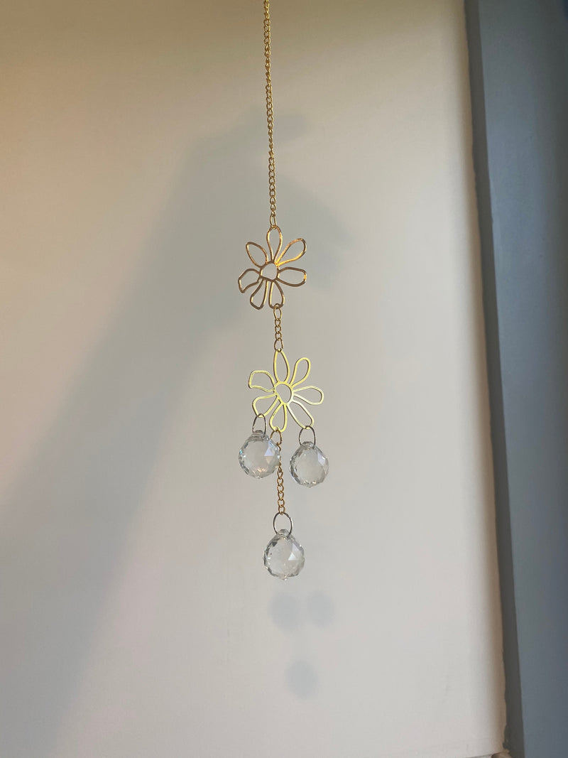 Crystal Daisy Suncatcher Gold Floral Witchy Celestial Car Charm Pendant Sun Catcher Bridesmaid Gift Home Window Ornament Good Luck