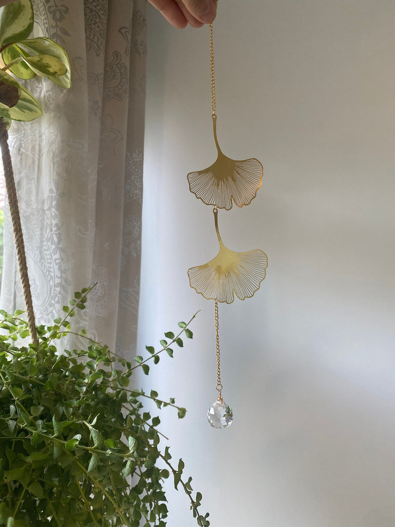 Gold Ginko Leaf Geometric Suncatcher Crystal Prism Ball Modern Rainbow Maker Light Catcher Window Hanging Good Luck Gift Ideas